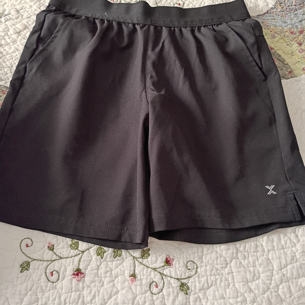Xersion Quick-Dri Black Shorts